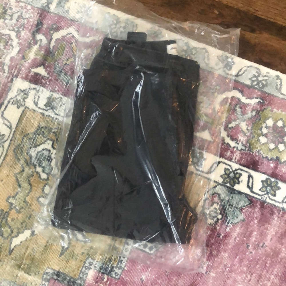 Skinny high rise black jeans